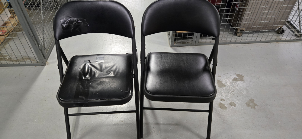 Folding Chairs - One Damaged - photo 2