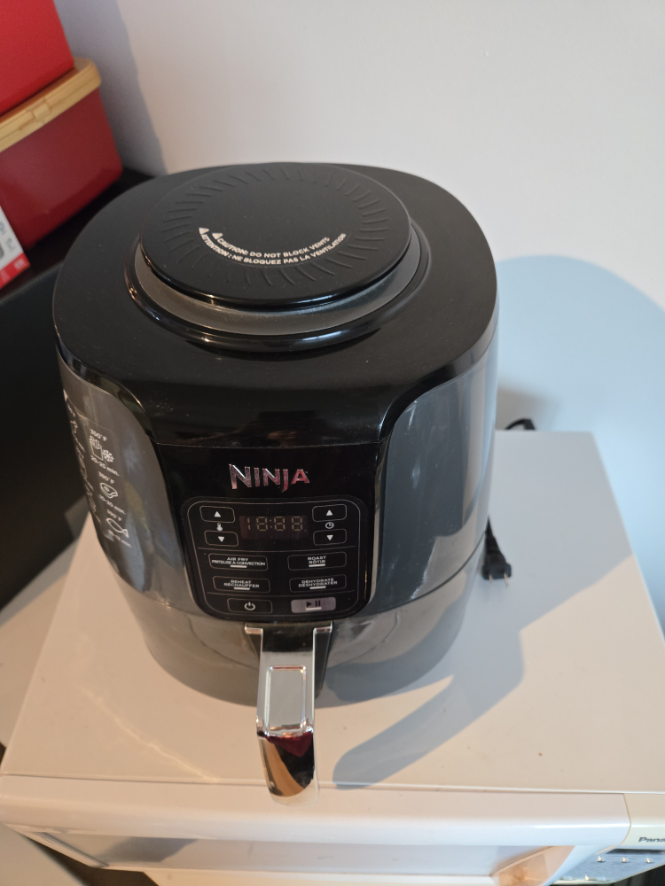 Ninja Air Fryer AF101C JM1 - photo 2