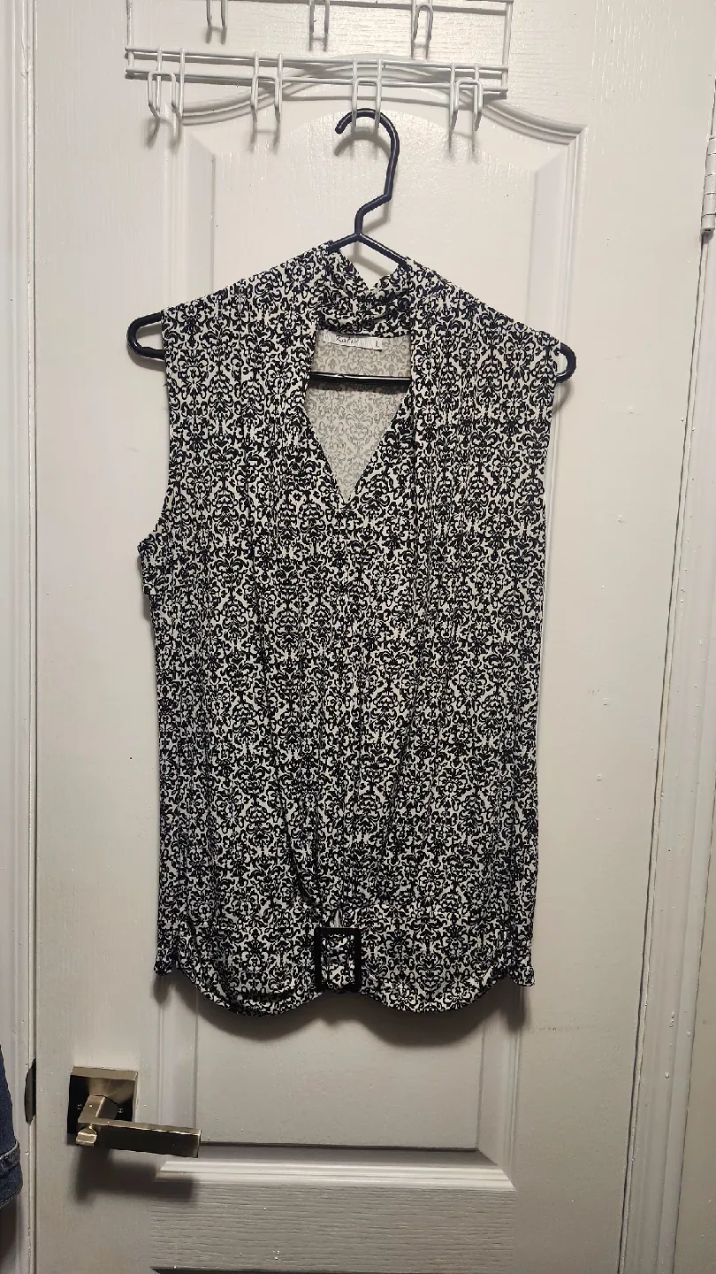 Katie sleeveless blouse - size L image indicator(5)