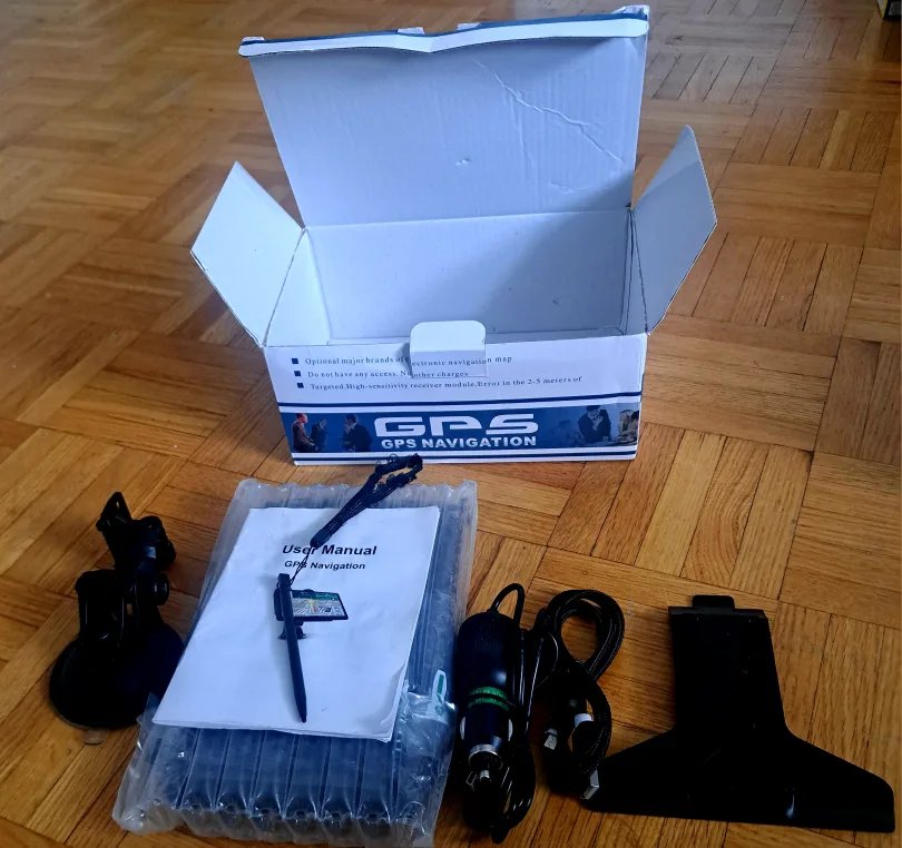 GPS Navigation System w/ Box & Accessories image indicator(2)