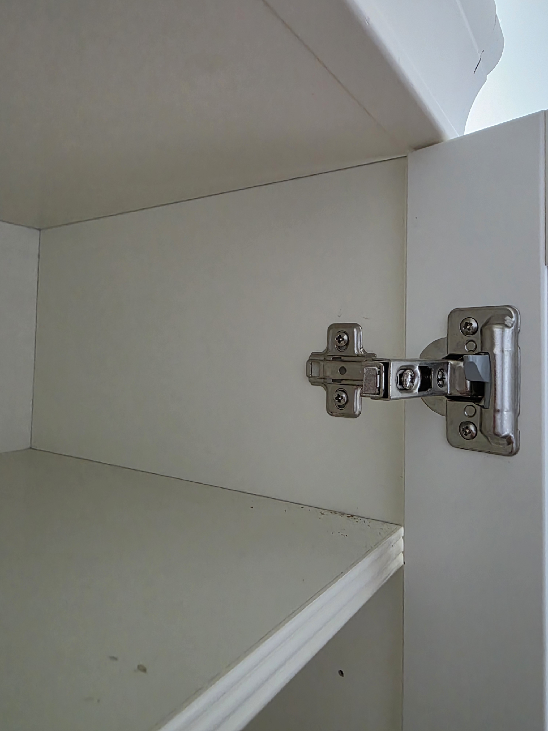 White Display Cabinet - photo 3
