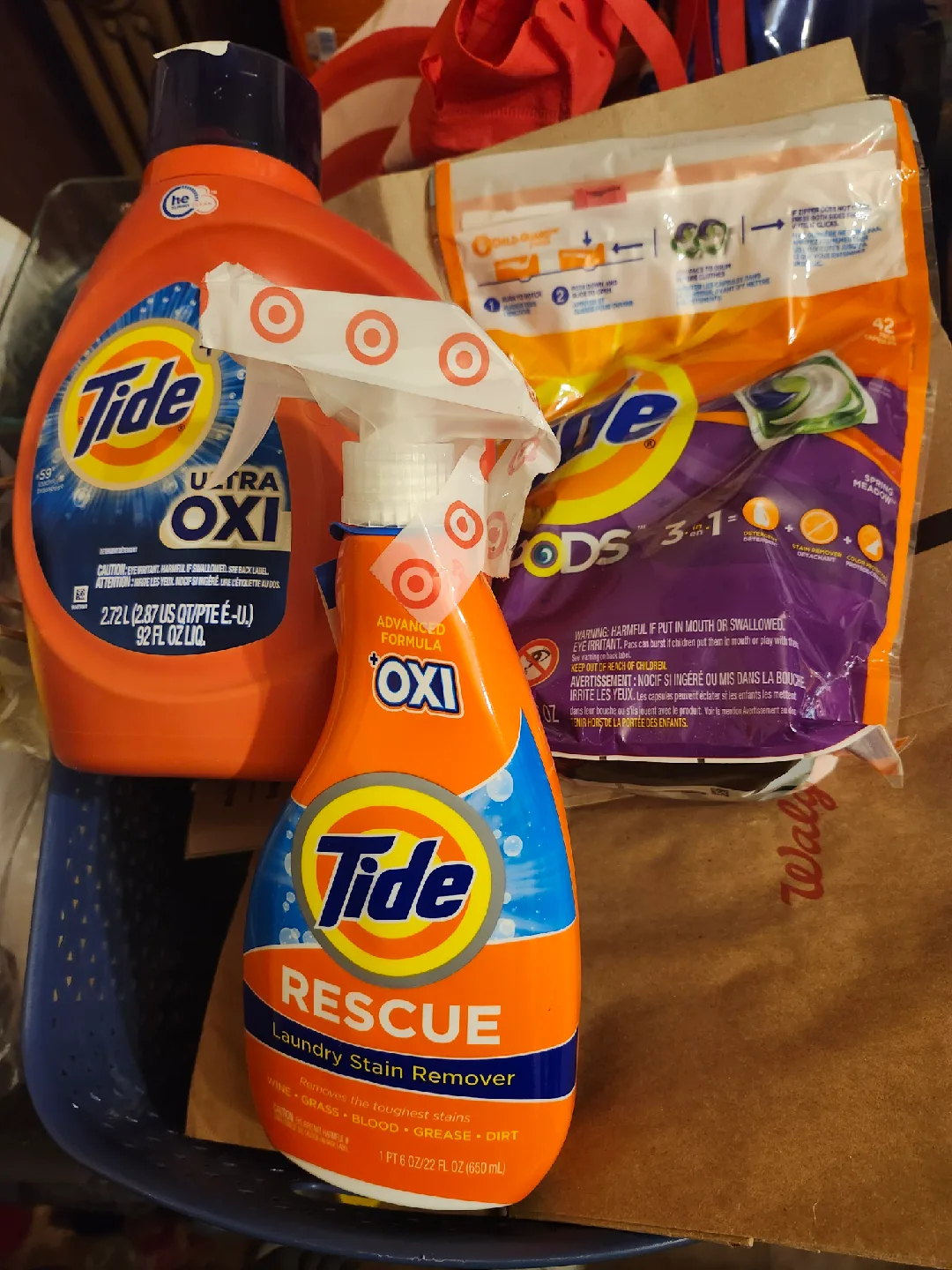 Tide Ultra OXI & Rescue Laundry Stain Remover thumbnail