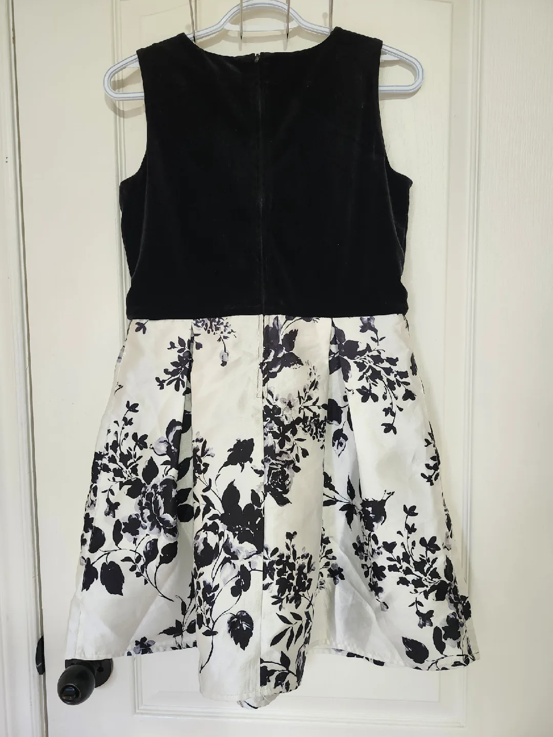 Girls size 16 The Children's Place fancy dress! image indicator(2)