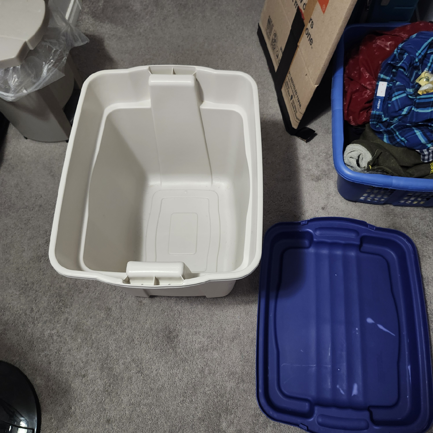 Storage Bin with Blue Lid - photo 3