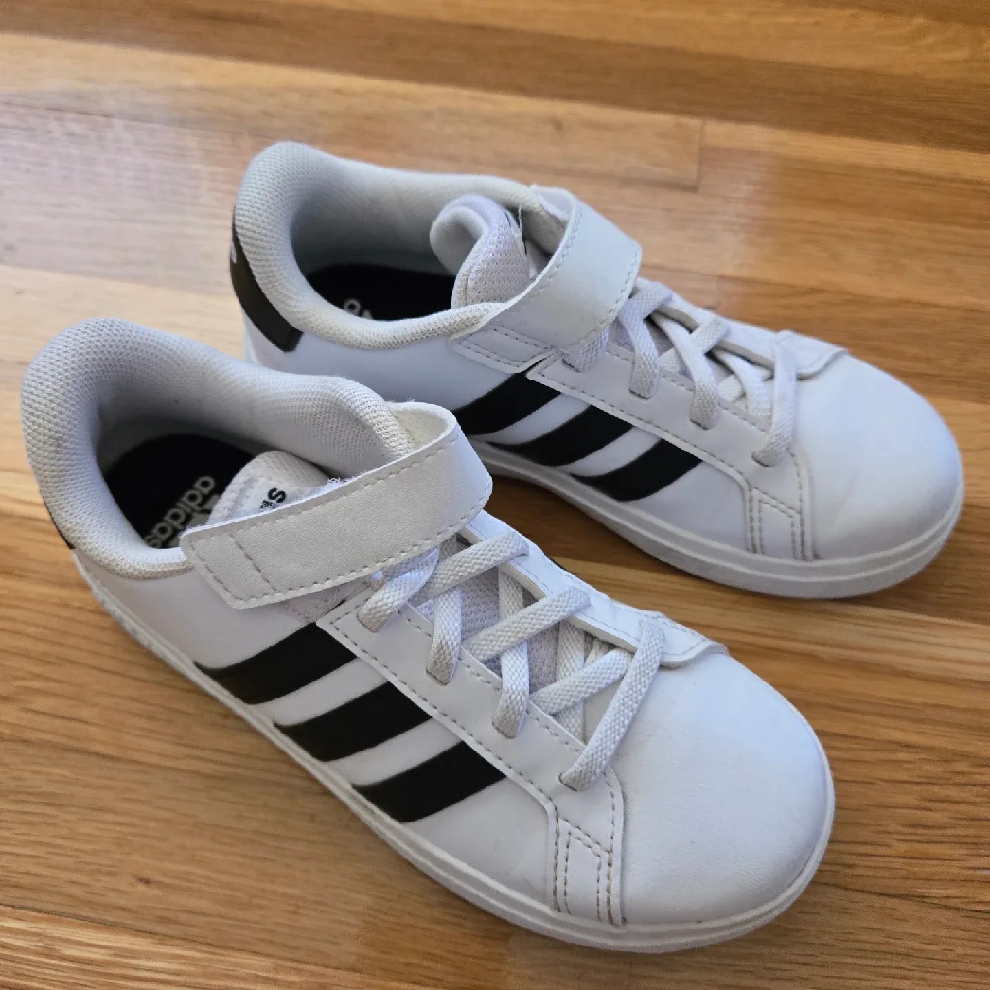 Adidas Grand Court Kids Sneakers - Size 13K image indicator(3)