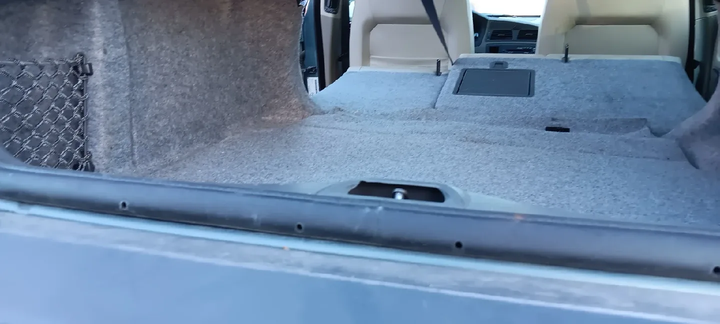 Volvo S60  AWD Car  cheap winter BEATER image indicator(6)