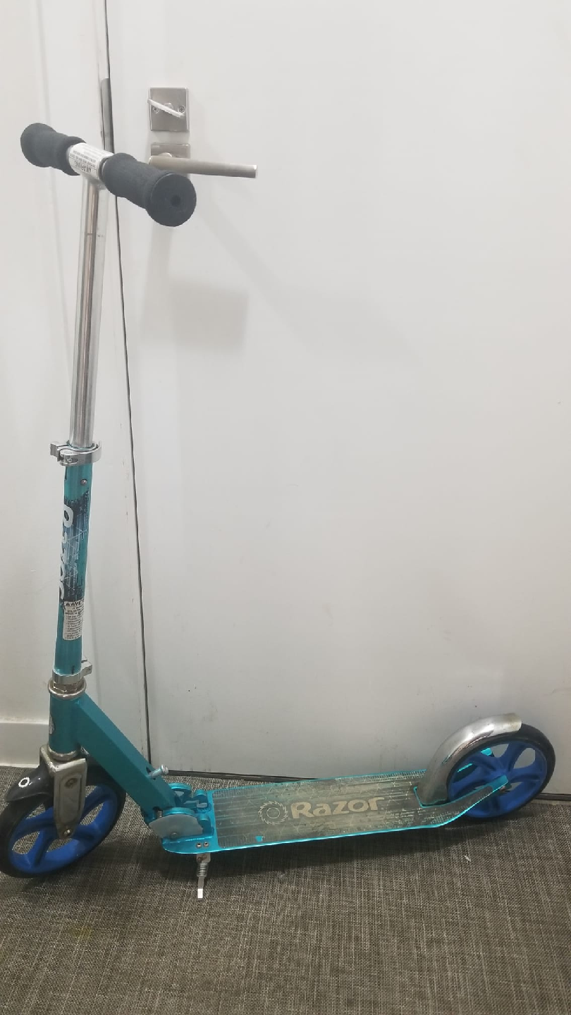 Razor Scooter - Blue