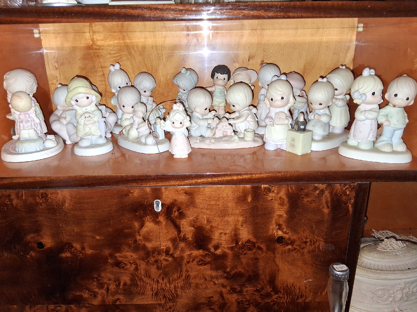 Precious Moments Figurines