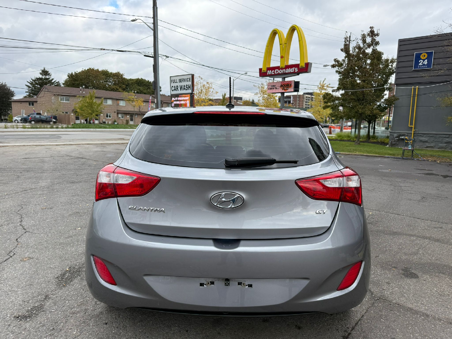 Hyundai Elantra GT Silver Hatchback 2013 with Safety - photo 2