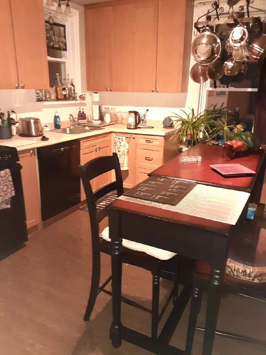 Kitchen Island with Two Chairs image indicator(2)