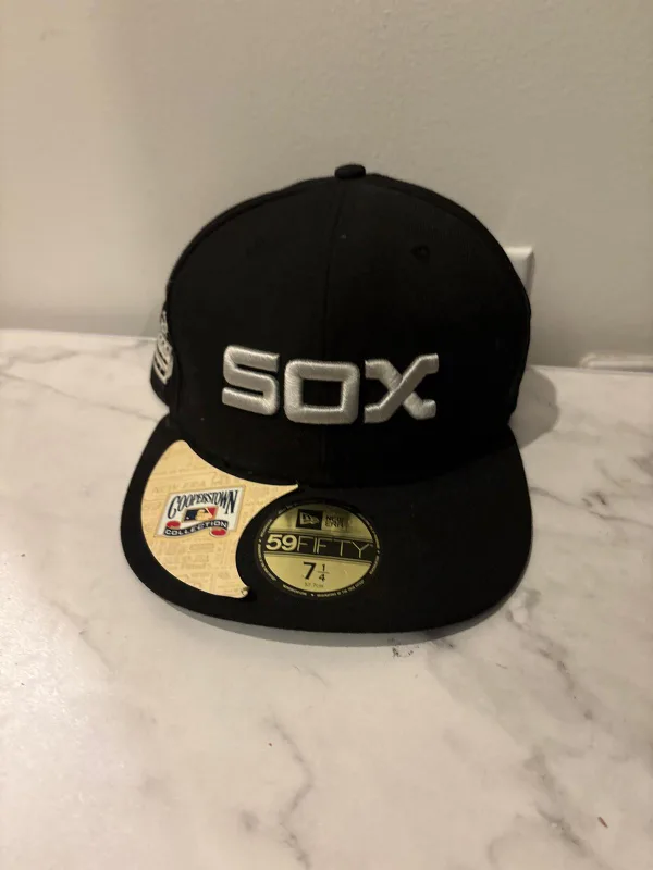 New Era Chicago White Sox Hat - Size 7 1/4 thumbnail