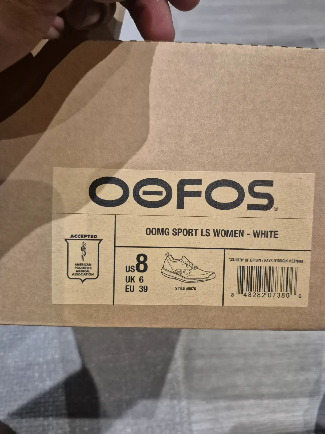 OOFOS Women's Sports Shoes White, size 8 image indicator(3)