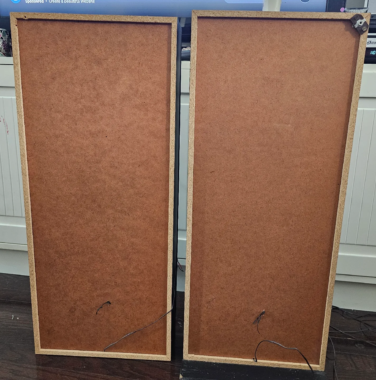 Pair of Black Floor Speakers image indicator(4)