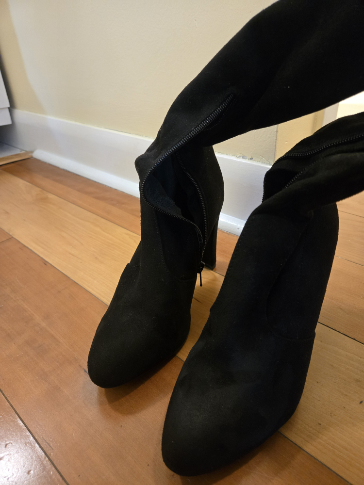 Thigh High Boots - Size 8 - Black - photo 3