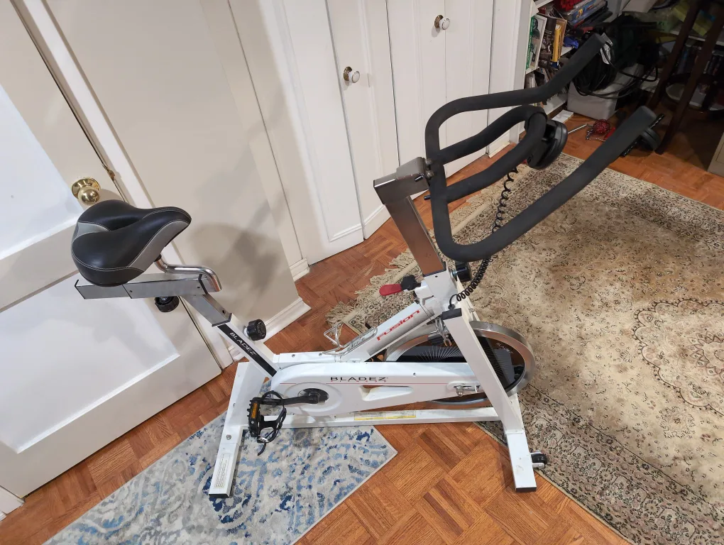 Bladez Fusion GS Indoor Cycle Bike image indicator(2)