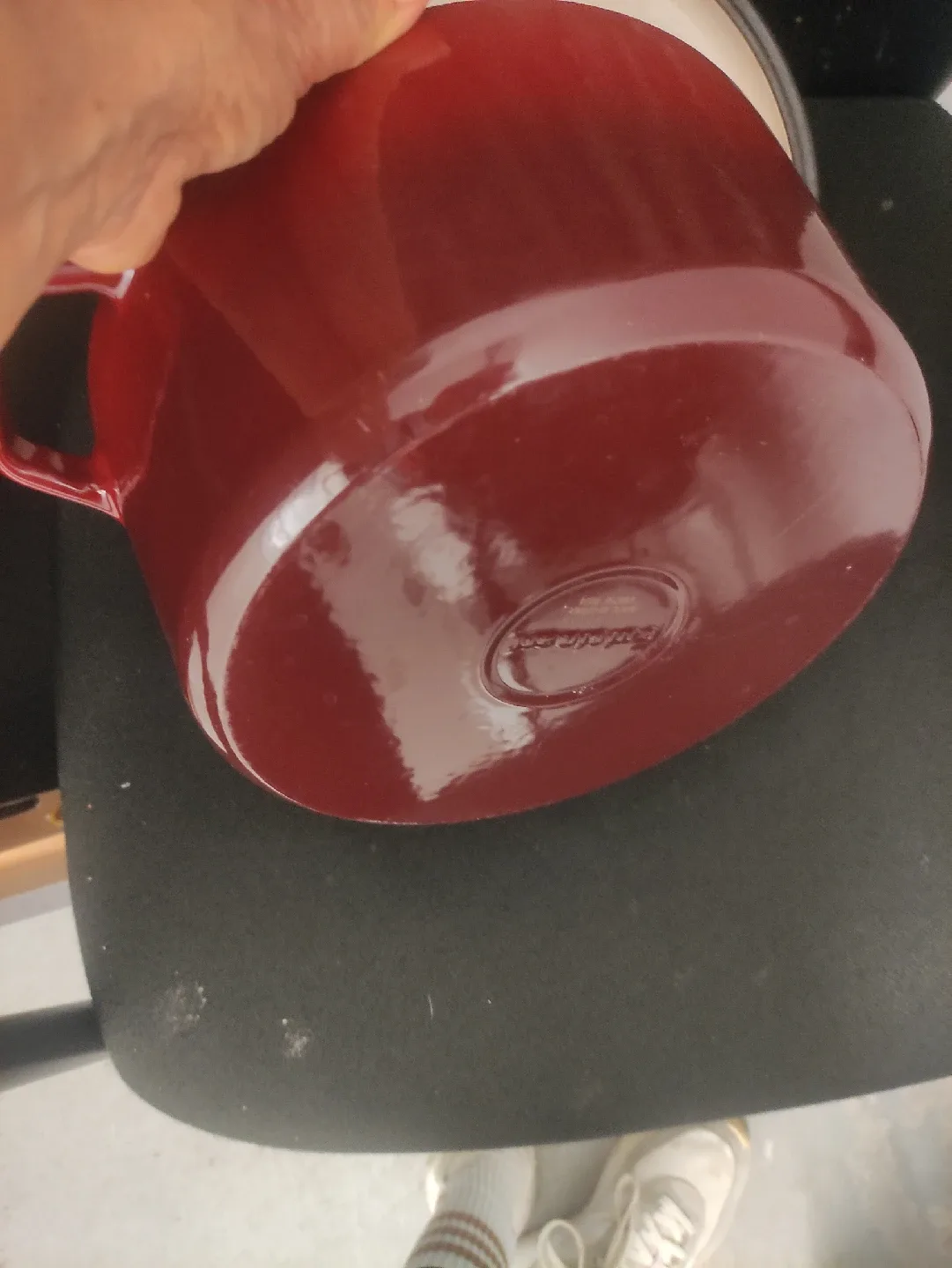 Cuisinart Dutch Oven - Red Enamel Cast Iron image indicator(2)