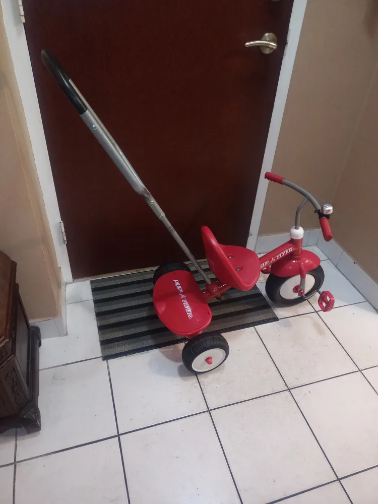 Radio Flyer Tricycle thumbnail