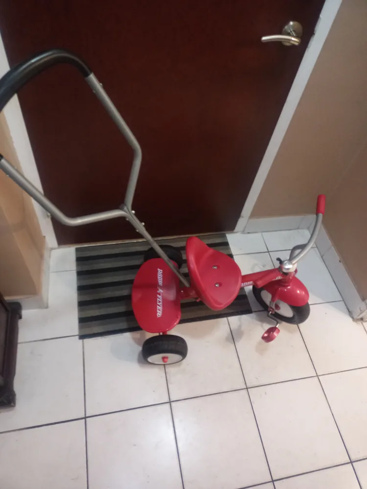 Radio Flyer Tricycle image indicator(3)