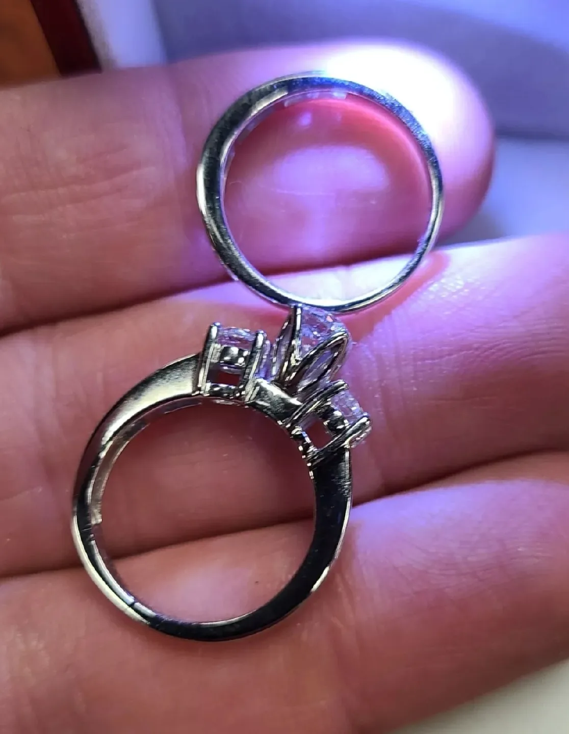 Diamond Wedding Ring Set image indicator(3)