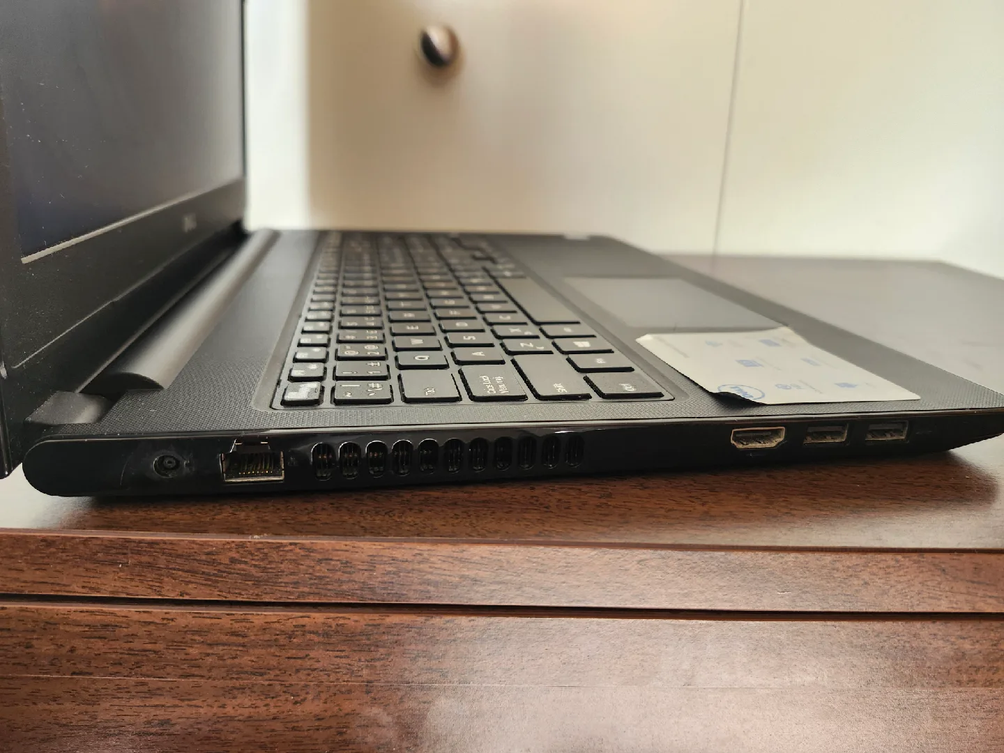 Dell Inspiron 15 5000 Series Laptop image indicator(3)