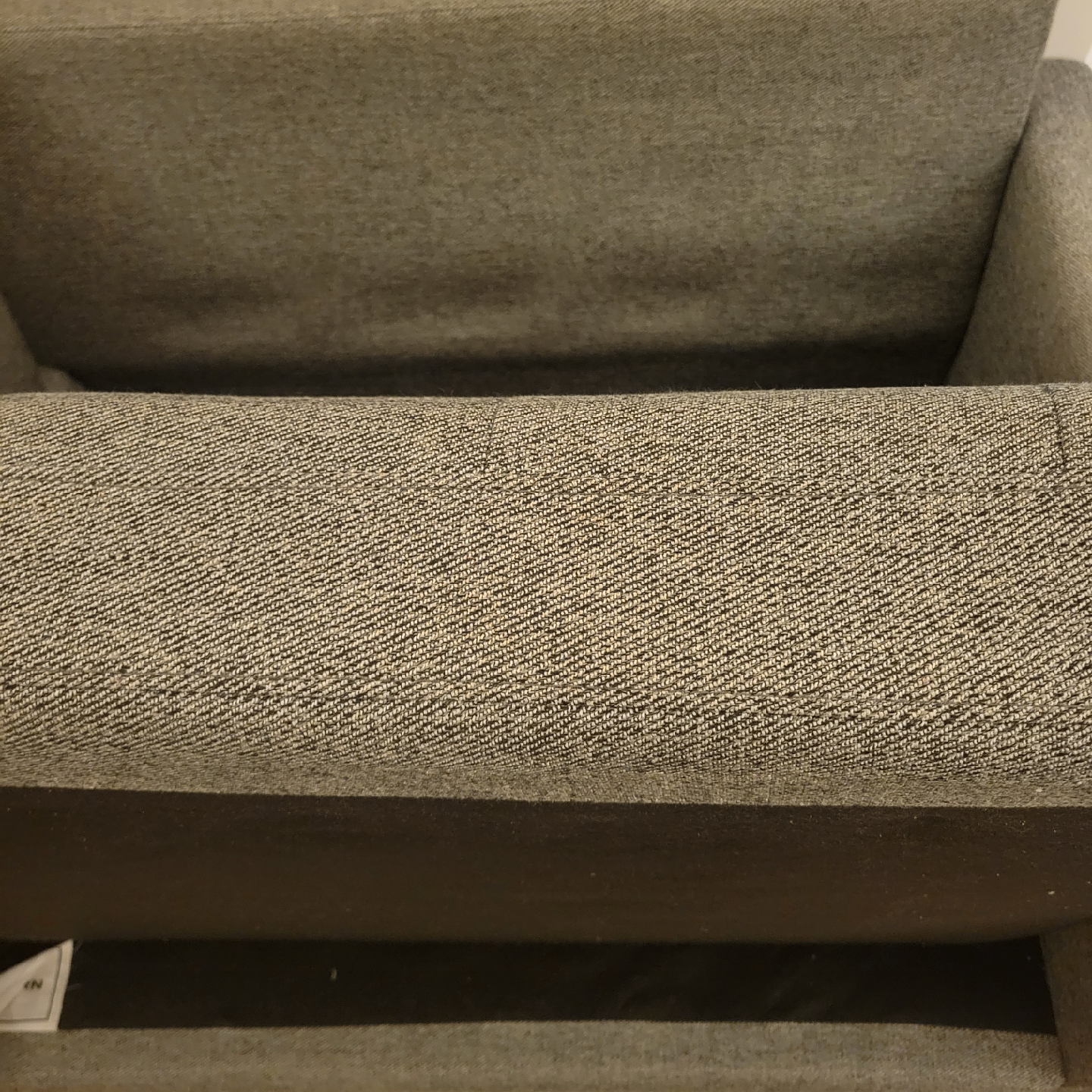 Grey Tufted Sofa 88"×36" - photo 4