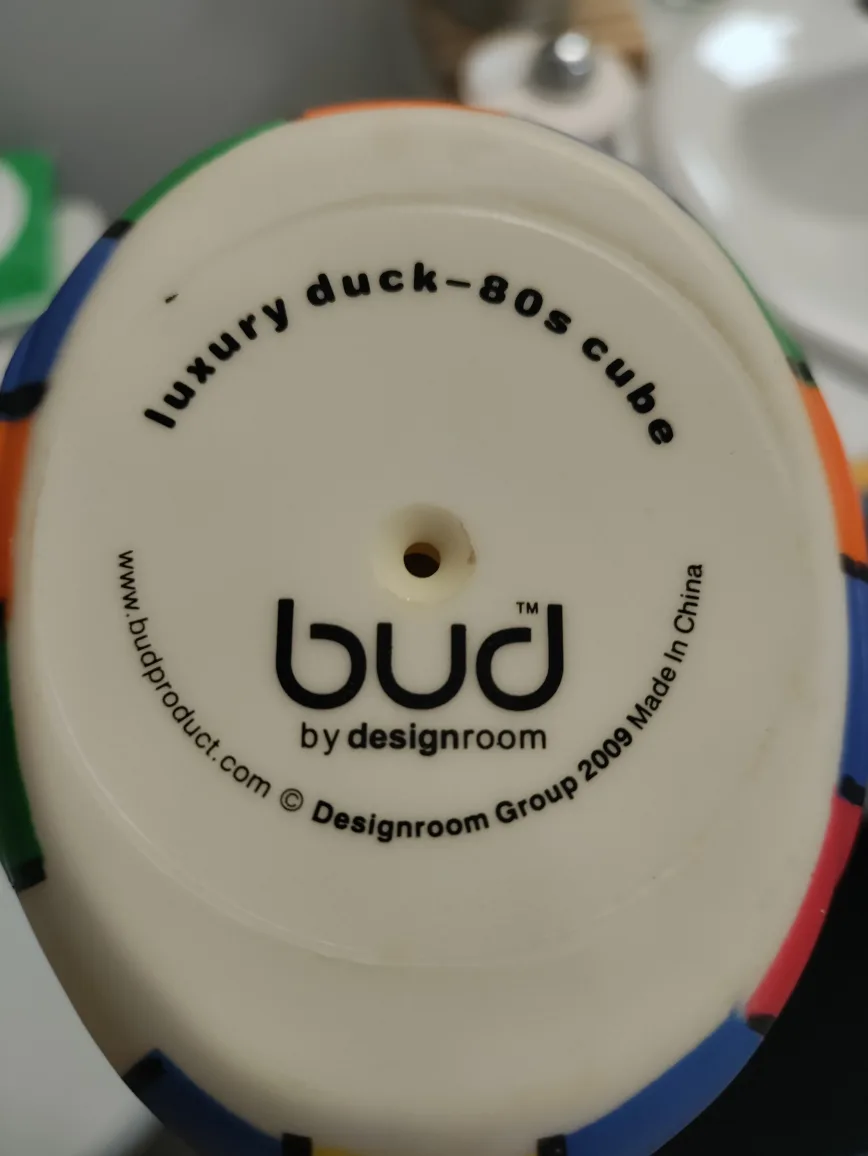 Bud Luxury Duck - 80s Cube Duck image indicator(3)