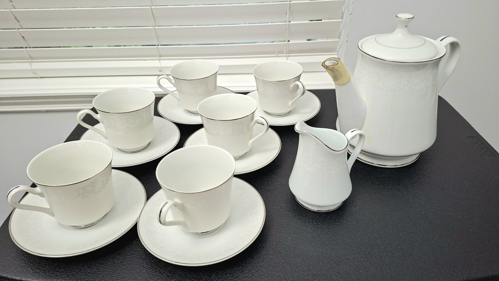 Fine China Tea Set - Mikasa Whole Wheat