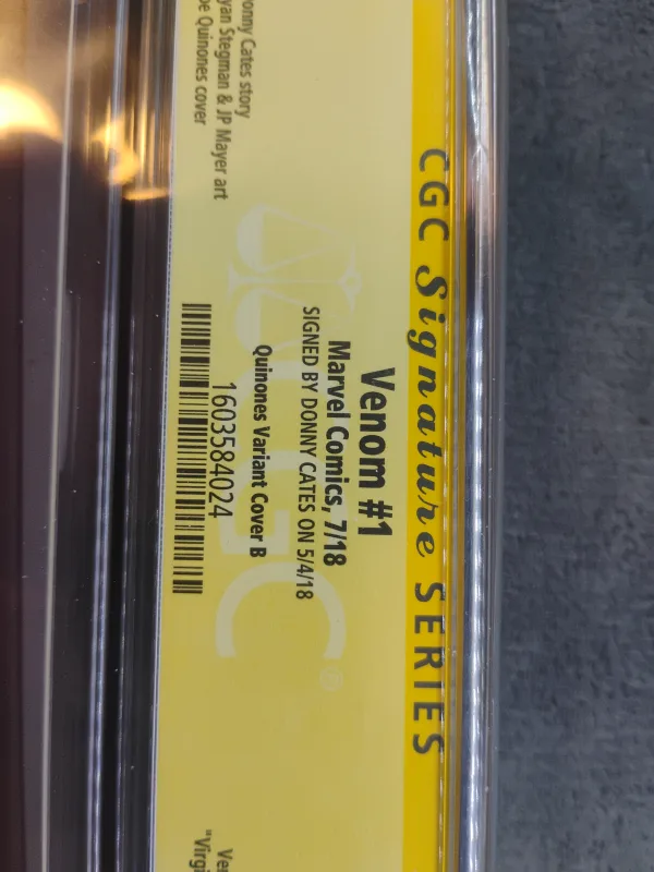 Venom #1 Marvel Comics Signed CGC 9.8 image indicator(2)