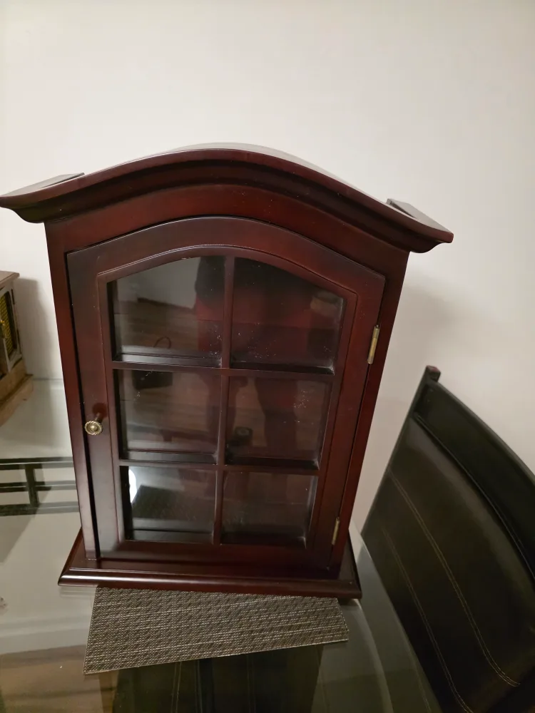 Mahogany Wall Curio Cabinet image indicator(2)