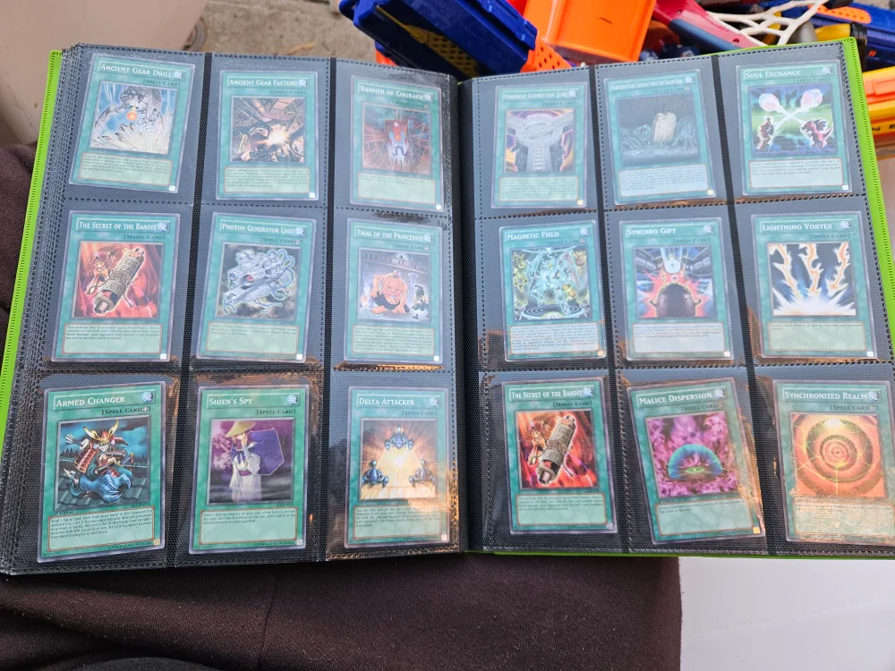 Yu-Gi-Oh! Trading Cards Collection image indicator(2)
