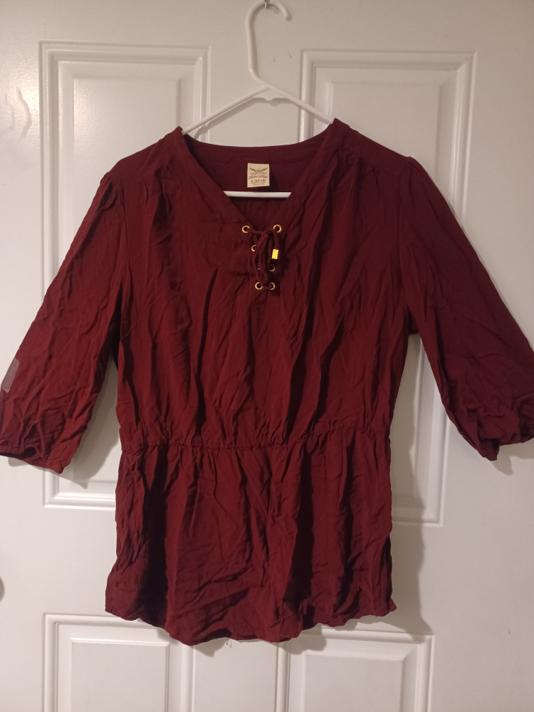 Faded Glory Women's L (12-14) Burgundy Blouse