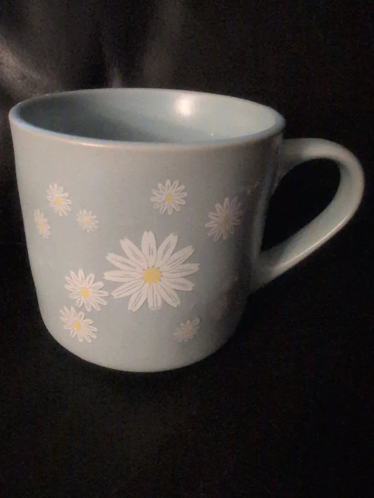 🧡Blue Daisy Mug thumbnail