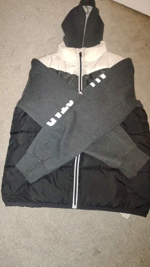 Converse Puffer Jacket XL - Like New! - photo 2