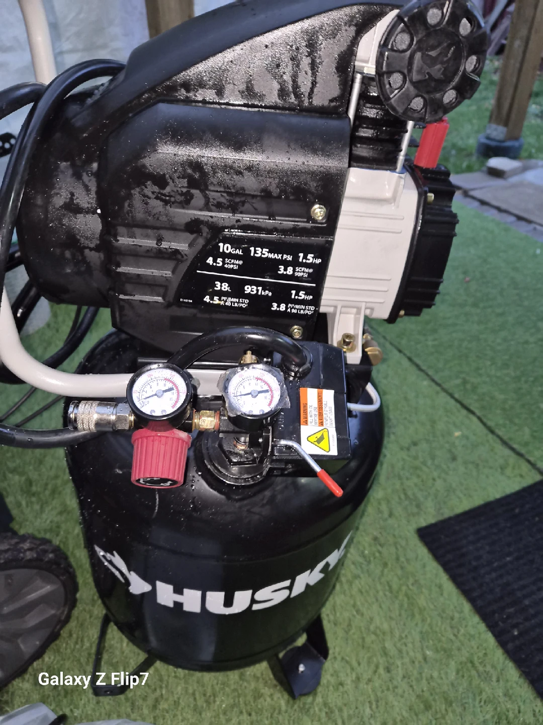 Husky 10 Gal Oil-Lubricated Air Compressor - photo 4