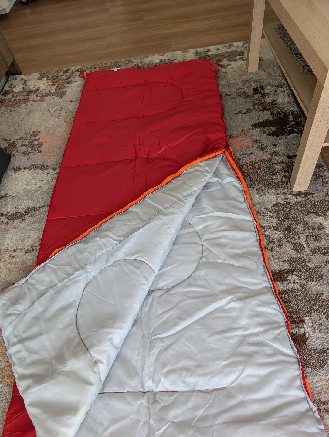 Moving out sale - 1 Sleeping Bag image indicator(3)