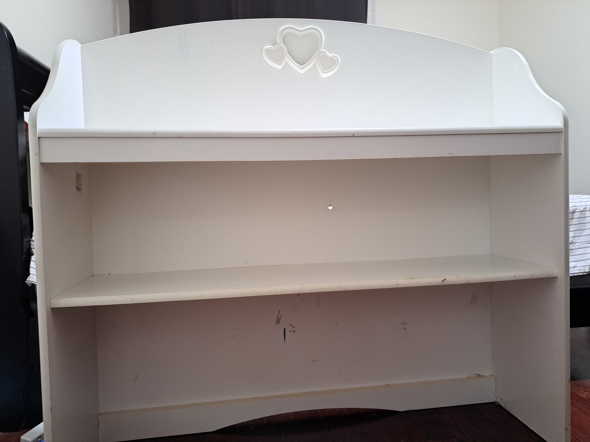 White Wooden Shelf (organiser) with Heart Design-Arrow furniture