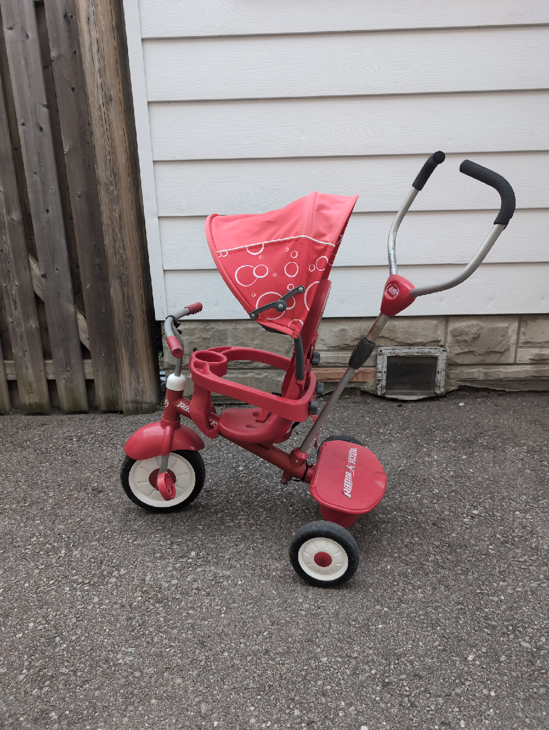 Radio Flyer Steer & Stroll Trike