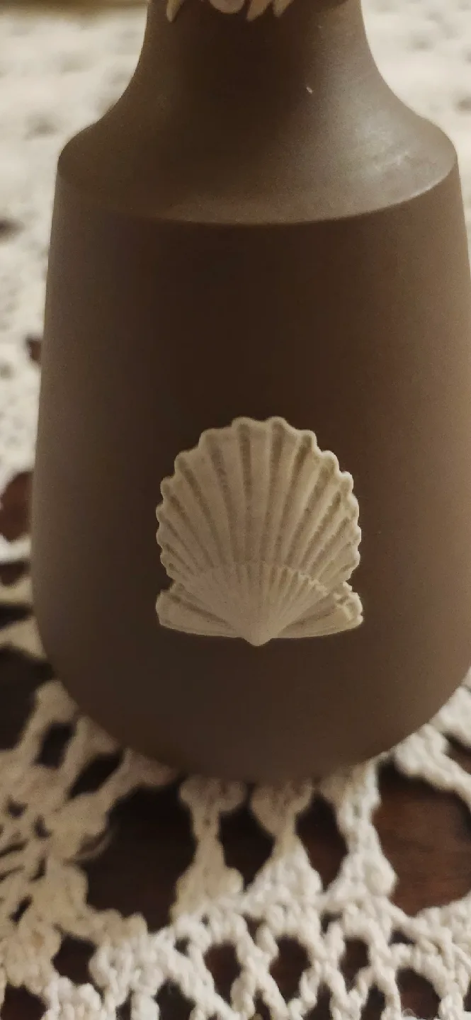 Wedgwood Jasperware Bud Vase - Brown image indicator(3)