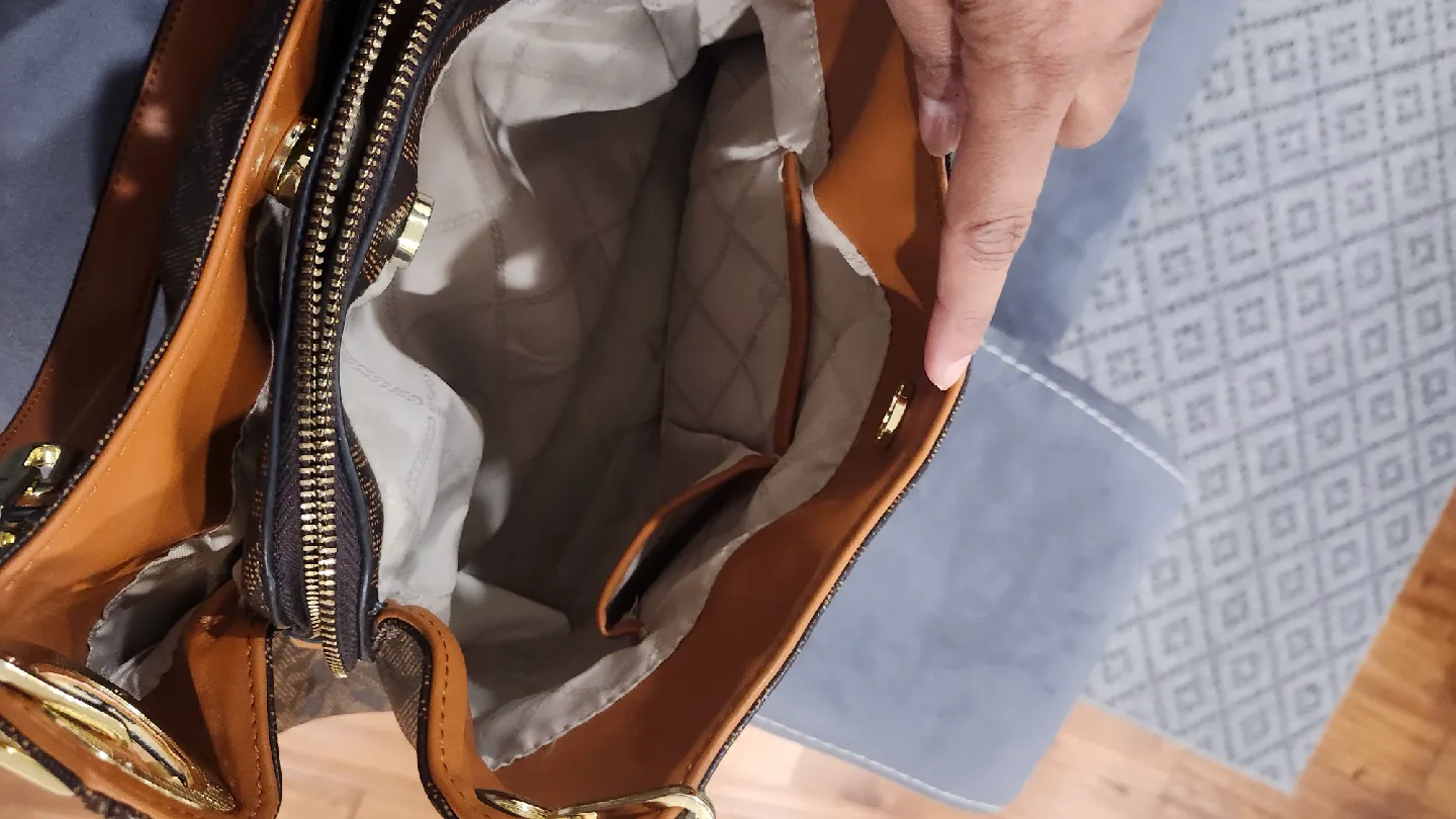 Michael Kors Brown Shoulder Bag image indicator(7)