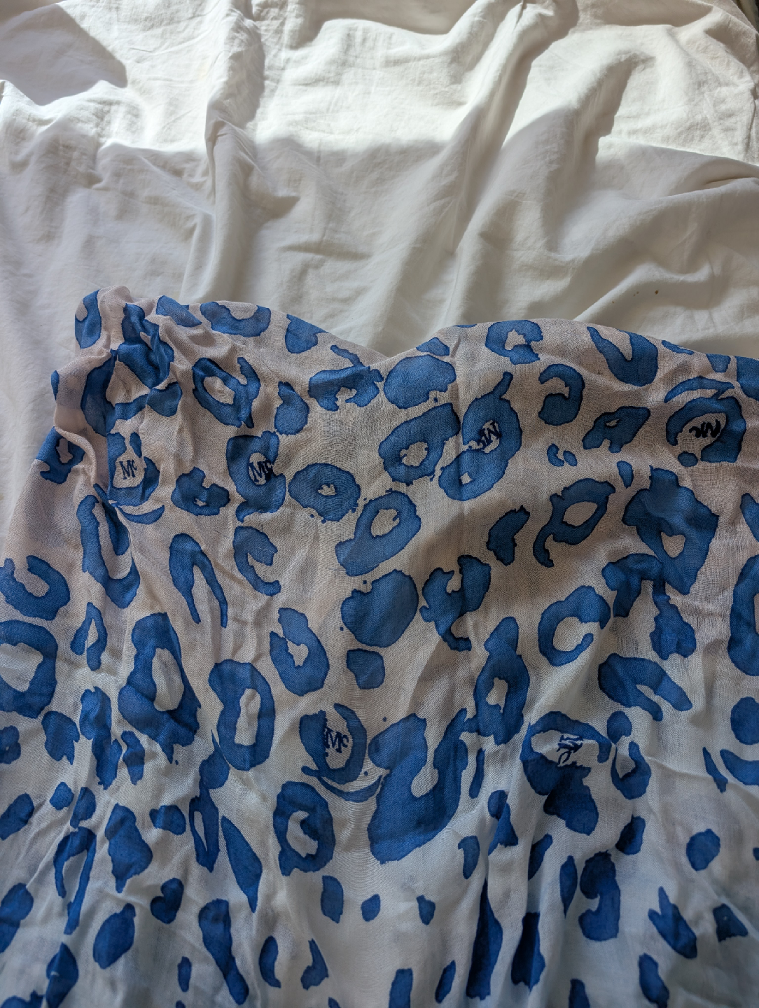 Alexander McQueen Blue Animal Print Scarf - photo 2