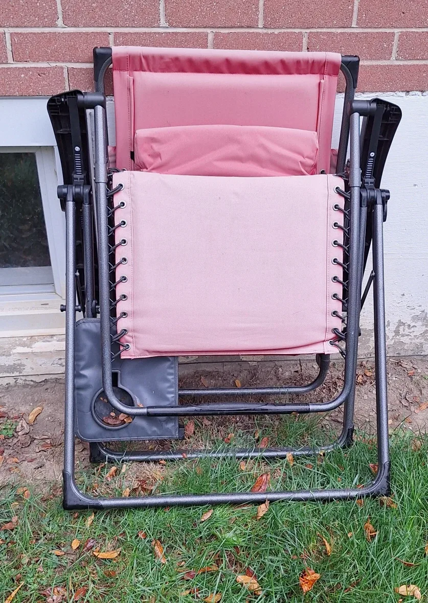 MUST GO ASAP!!! Uline Zero Gravity Lounge Chair - Red image indicator(3)