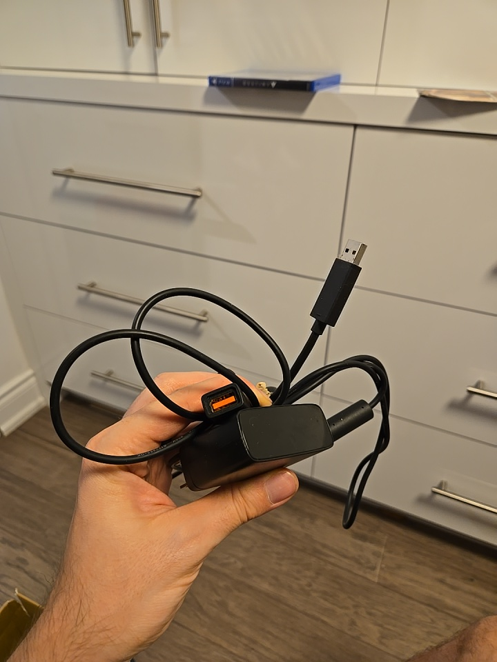 xbox 360 kinect sensor adapter. works fine - photo 3