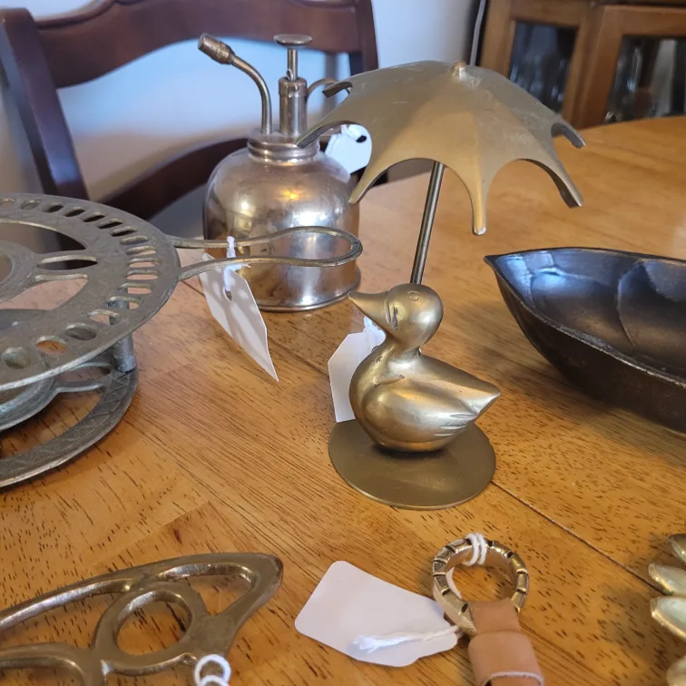 Lot of 10 Vintage Brass Items 15.00 each item/all 10 for 95.00 image indicator(5)