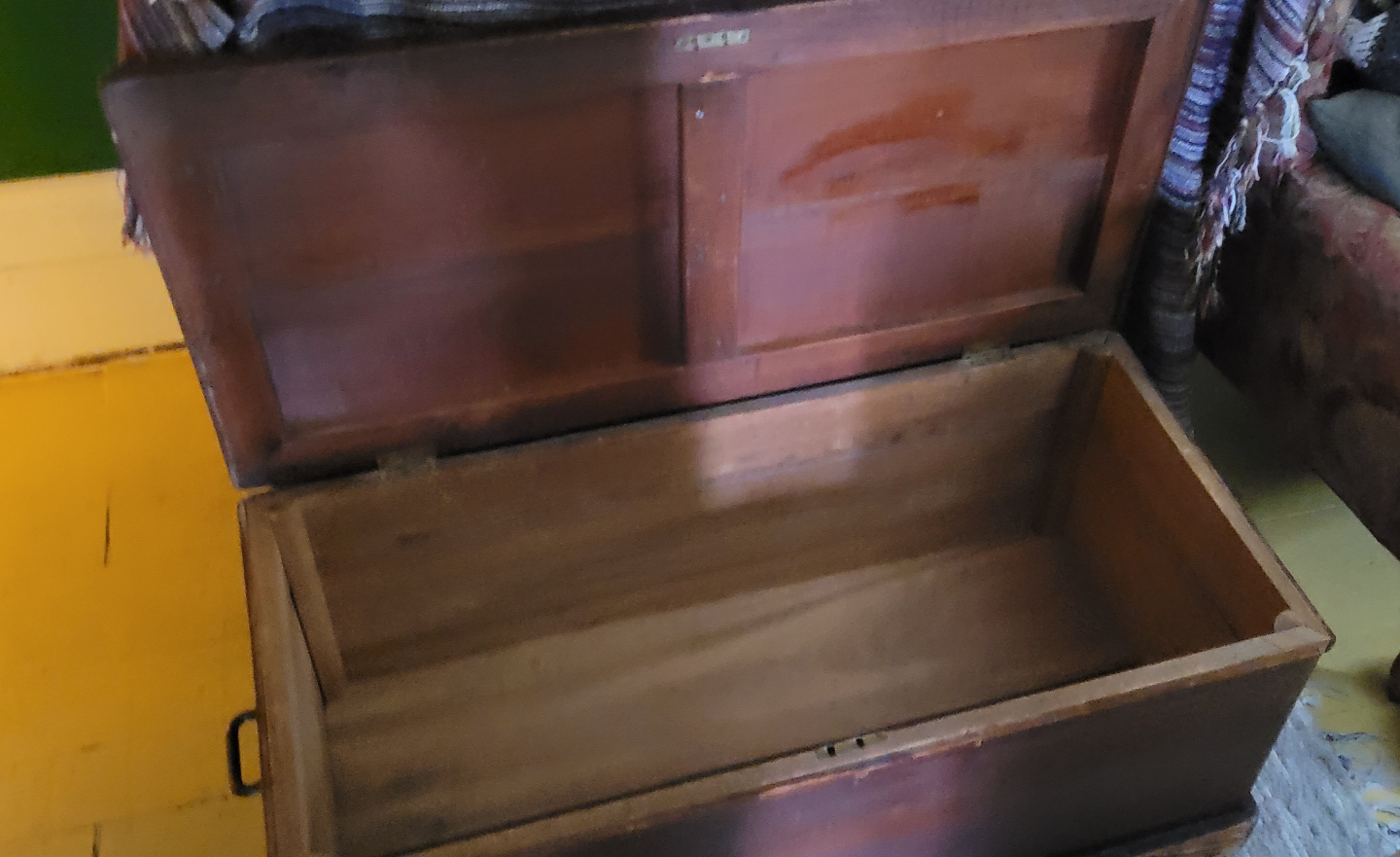 Vintage Pine Blanket Box - photo 3
