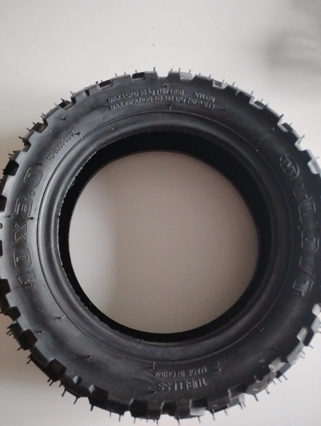 TUOVT 10x3.0 Tire