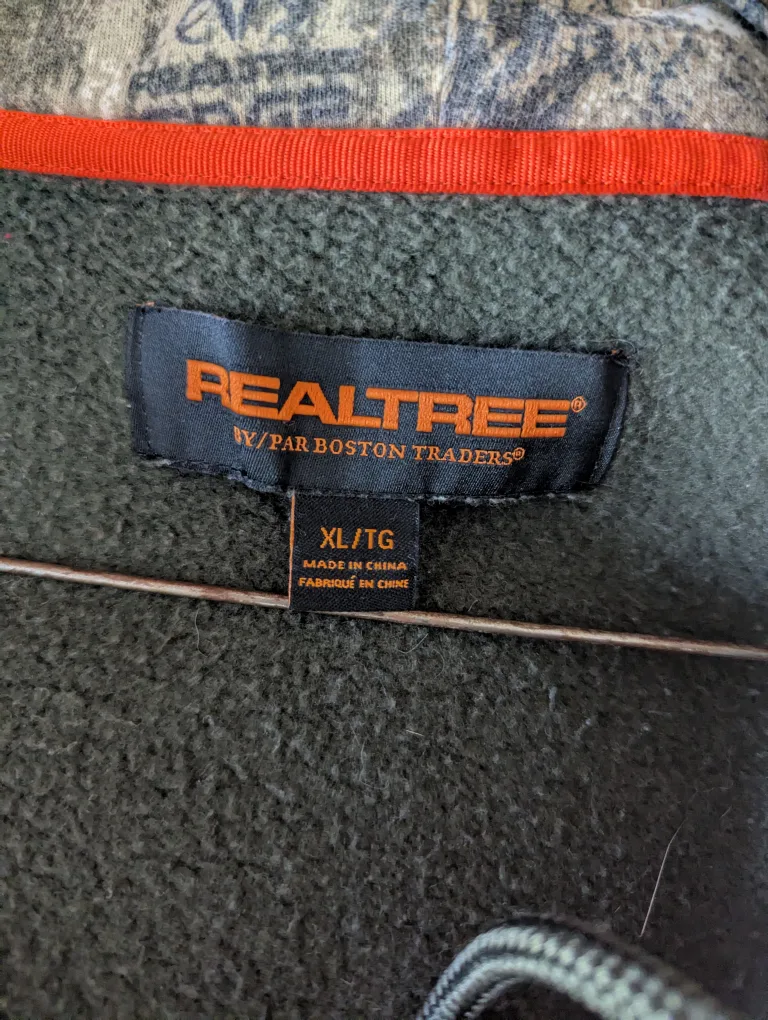 Realtree Camo Hoodie CASH ONLY AS IS image indicator(4)