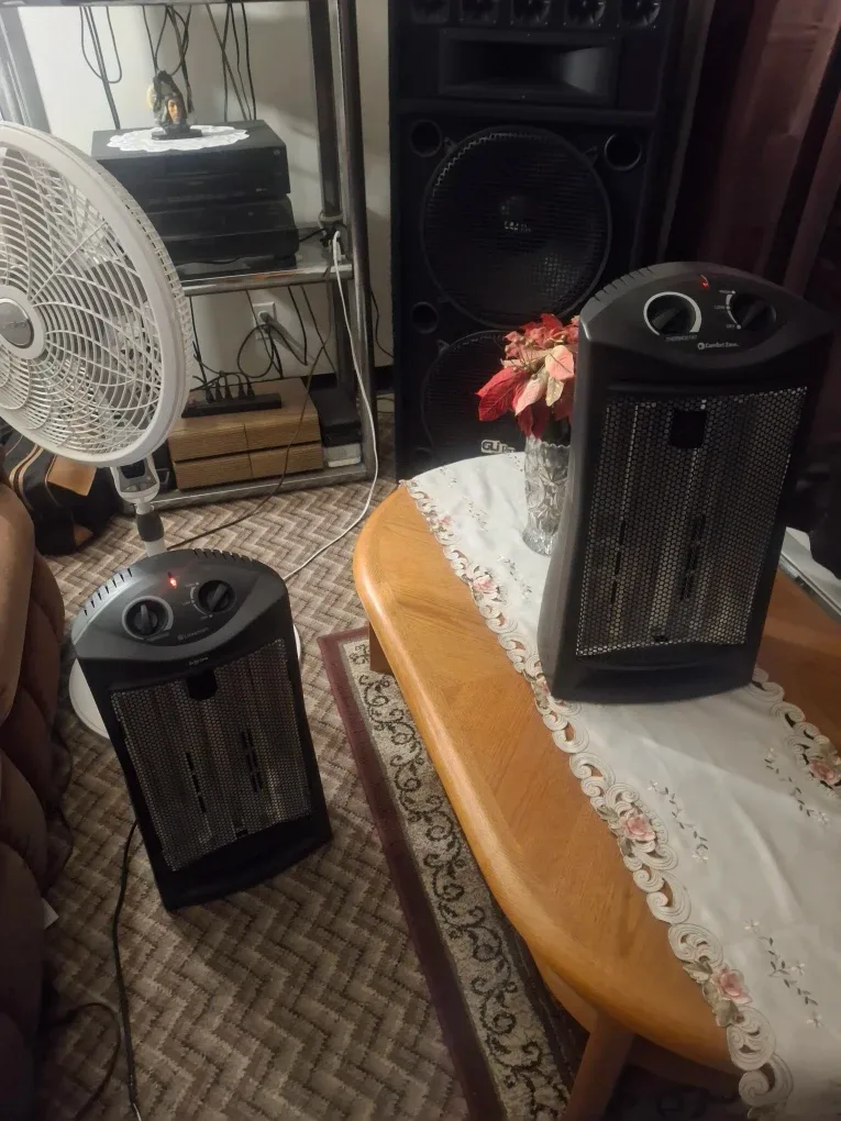 2 Recliner sofas and tables image indicator(2)