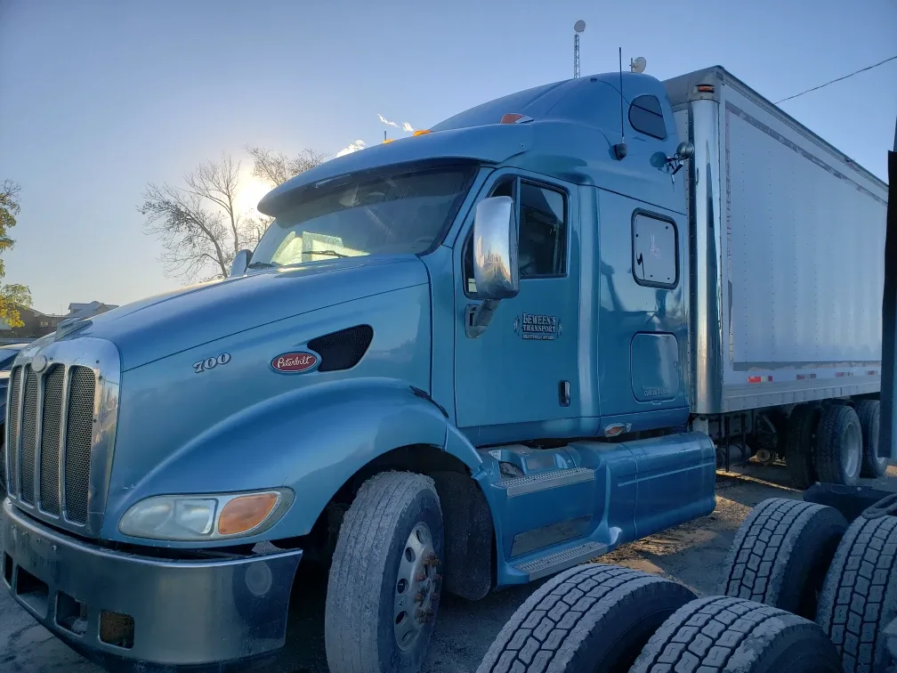 2005 Peterbilt 387 image indicator(2)