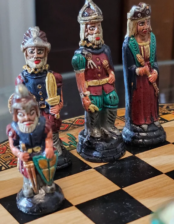 Vintage Hand Carved Chess Set with Board image indicator(5)