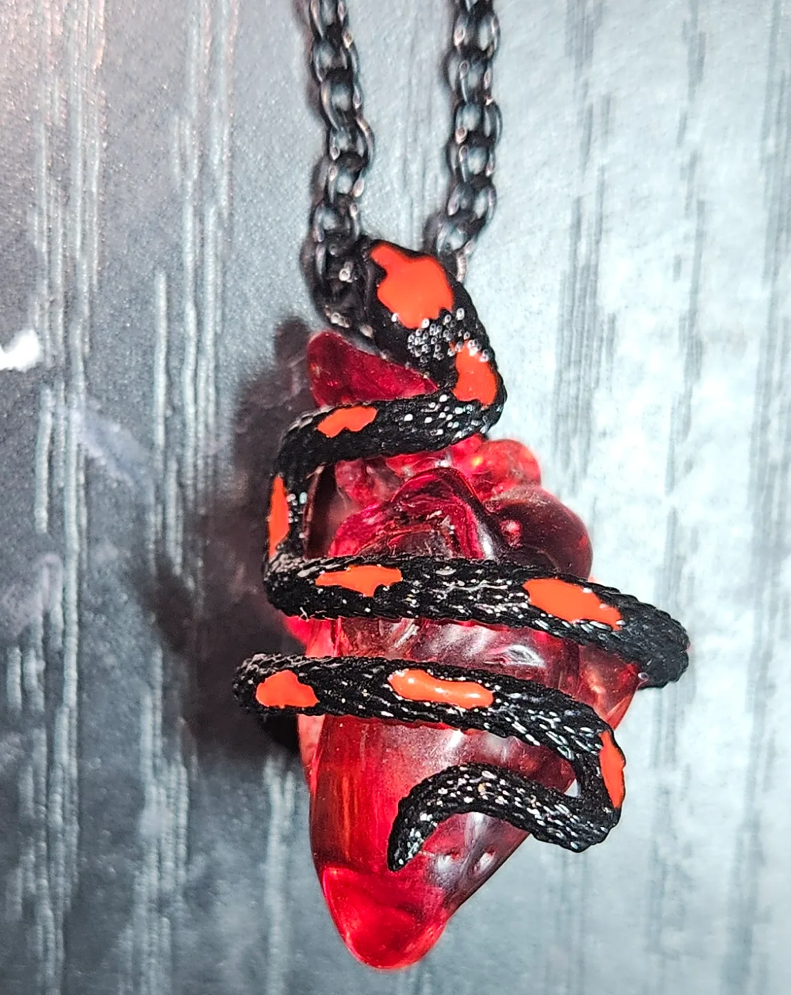 Red Heart & Snake Pendant Necklace image indicator(2)